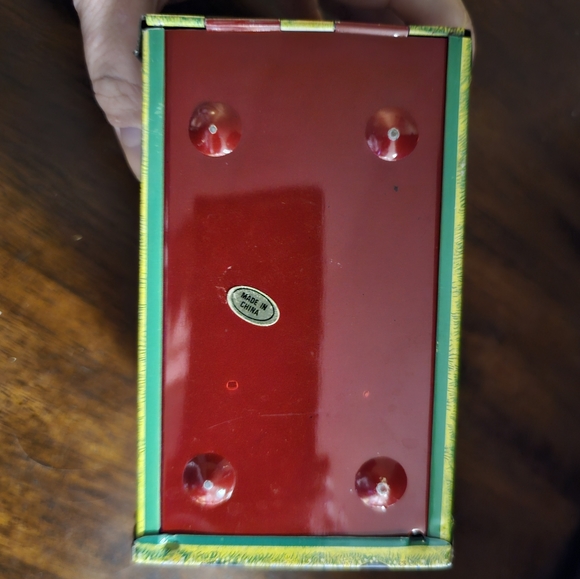 Vintage Tin Barn Bank Collection Bank 1970's - Picture 2 of 11